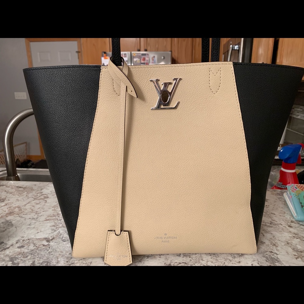 Louis Vuitton Handbag
